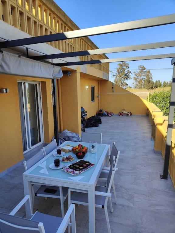 Superbe Appartement Terrasse Entierement Renove Au Bord De L'Ebre Deltebre Luaran gambar